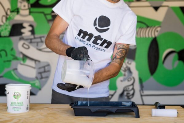 MTN MURAL Water-Based Protective Varnish [1L]